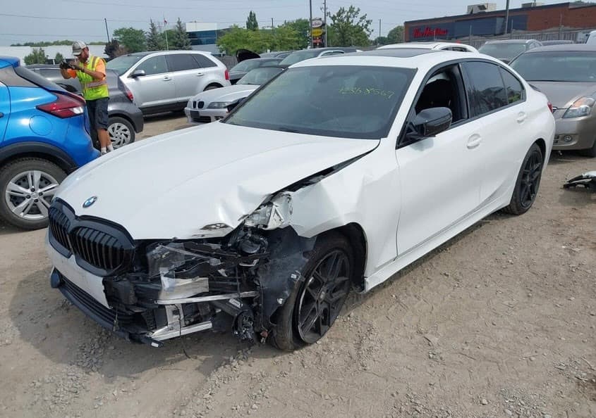 3MW5R7J04L8B30163 BMW 330i 2020