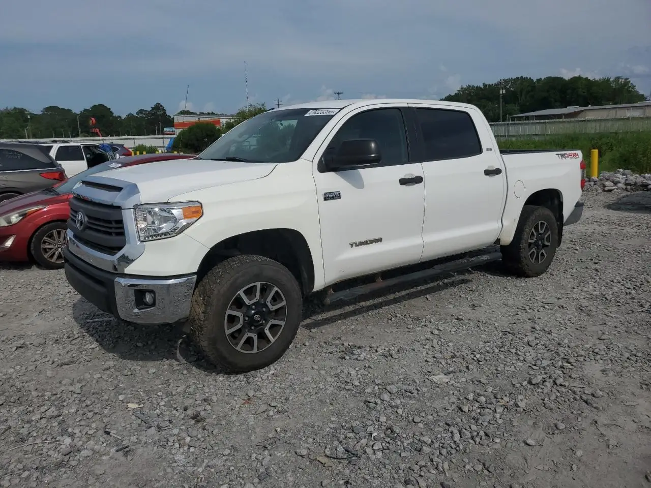 5TFDW5F1XFX458366 TOYOTA Tundra 2015