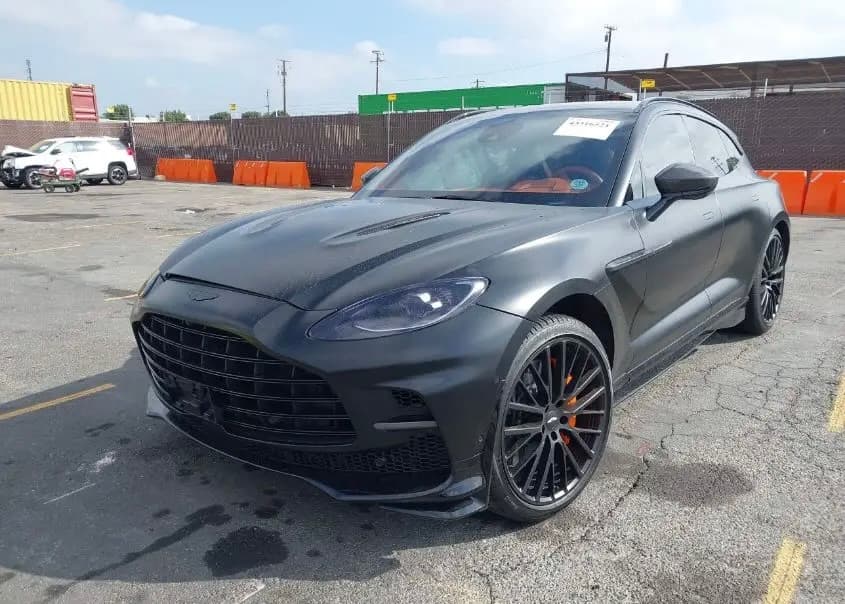 SD7VUJBW6PTV08872 ASTON MARTIN DBX 2023