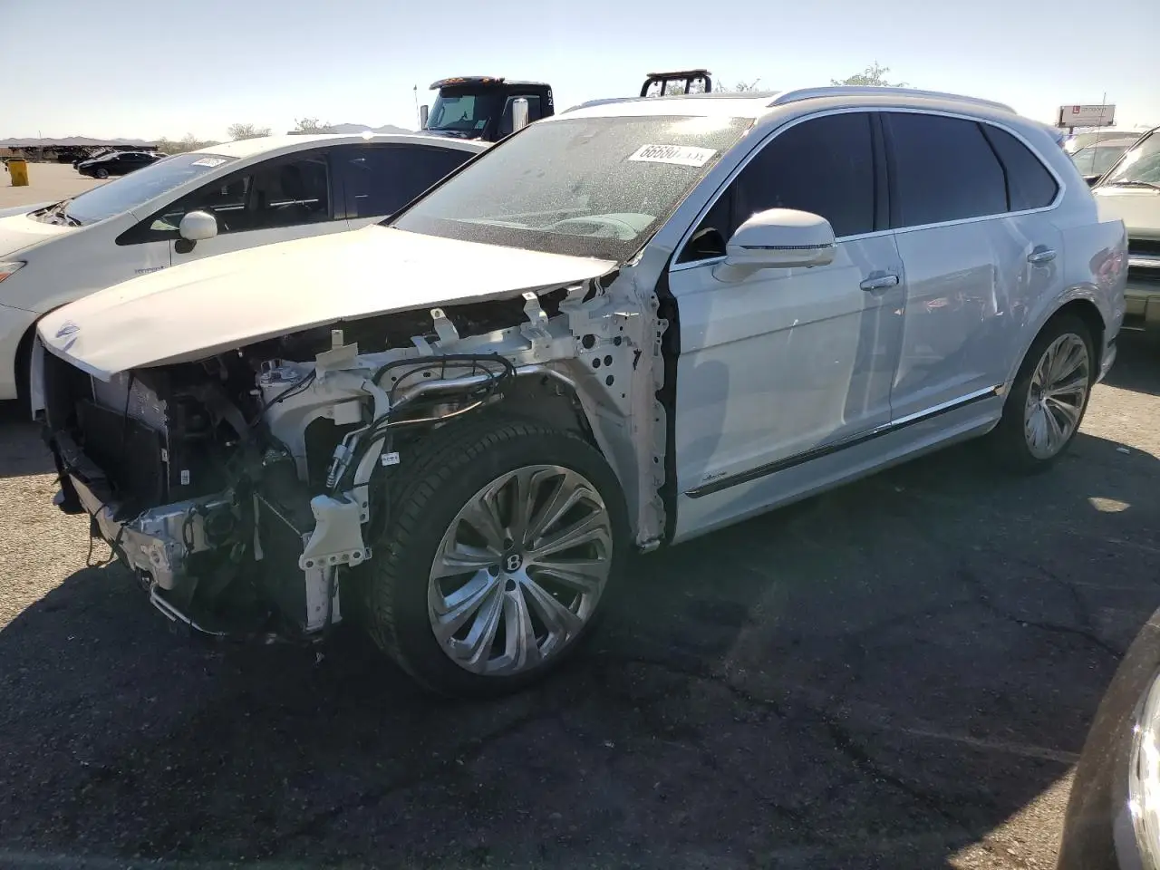 SJAAT2ZV5RC025124 BENTLEY Bentayga 2024