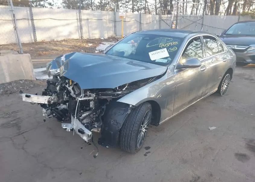 W1KAF4HB0RR230670 MERCEDES-BENZ C-Class 2024