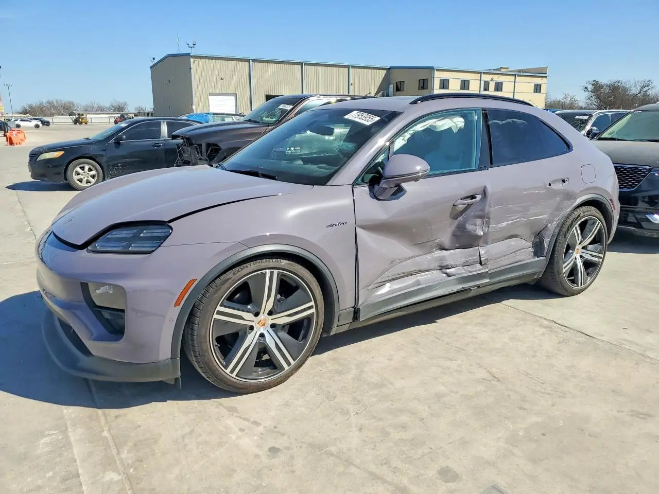 WP1AB2XA8SL152940 PORSCHE Macan 2025