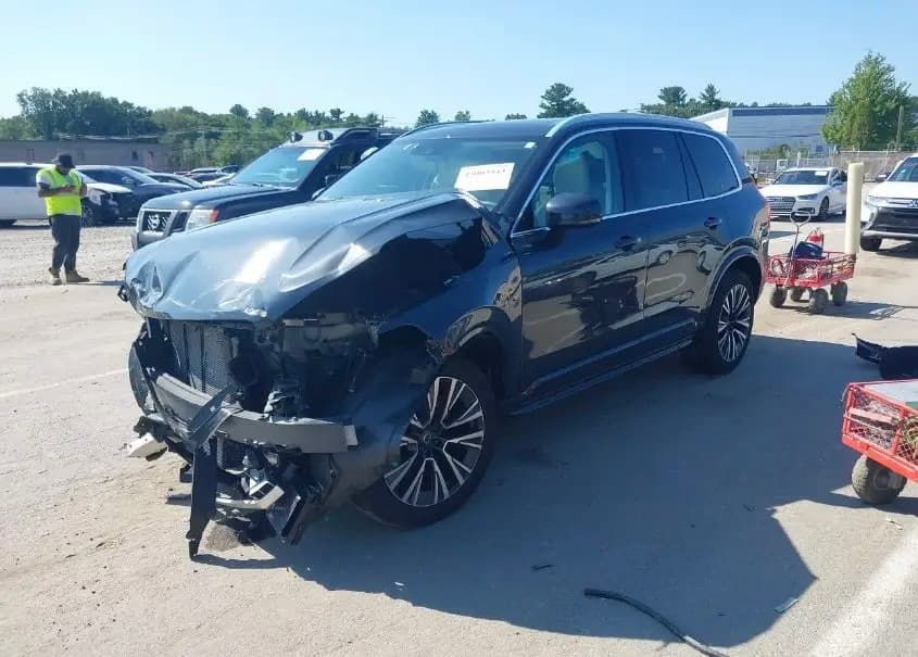 YV4102PK0N1816258 VOLVO XC90 2022