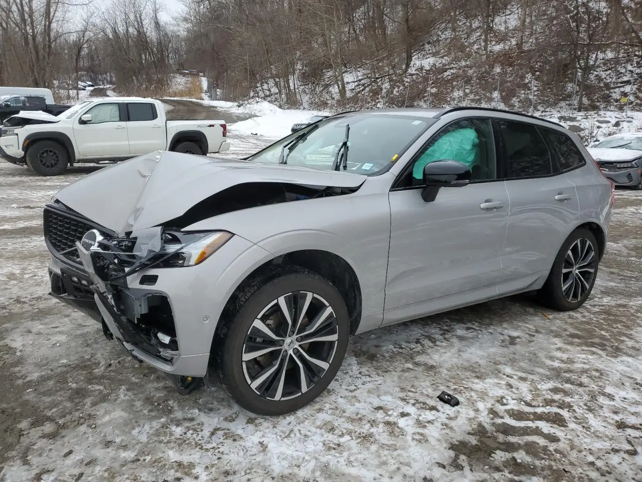 YV4L12RW8P1392949 VOLVO XC60 2023