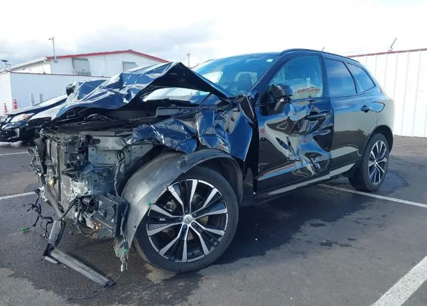 YV4L12RX8P1352363 VOLVO XC60 2023